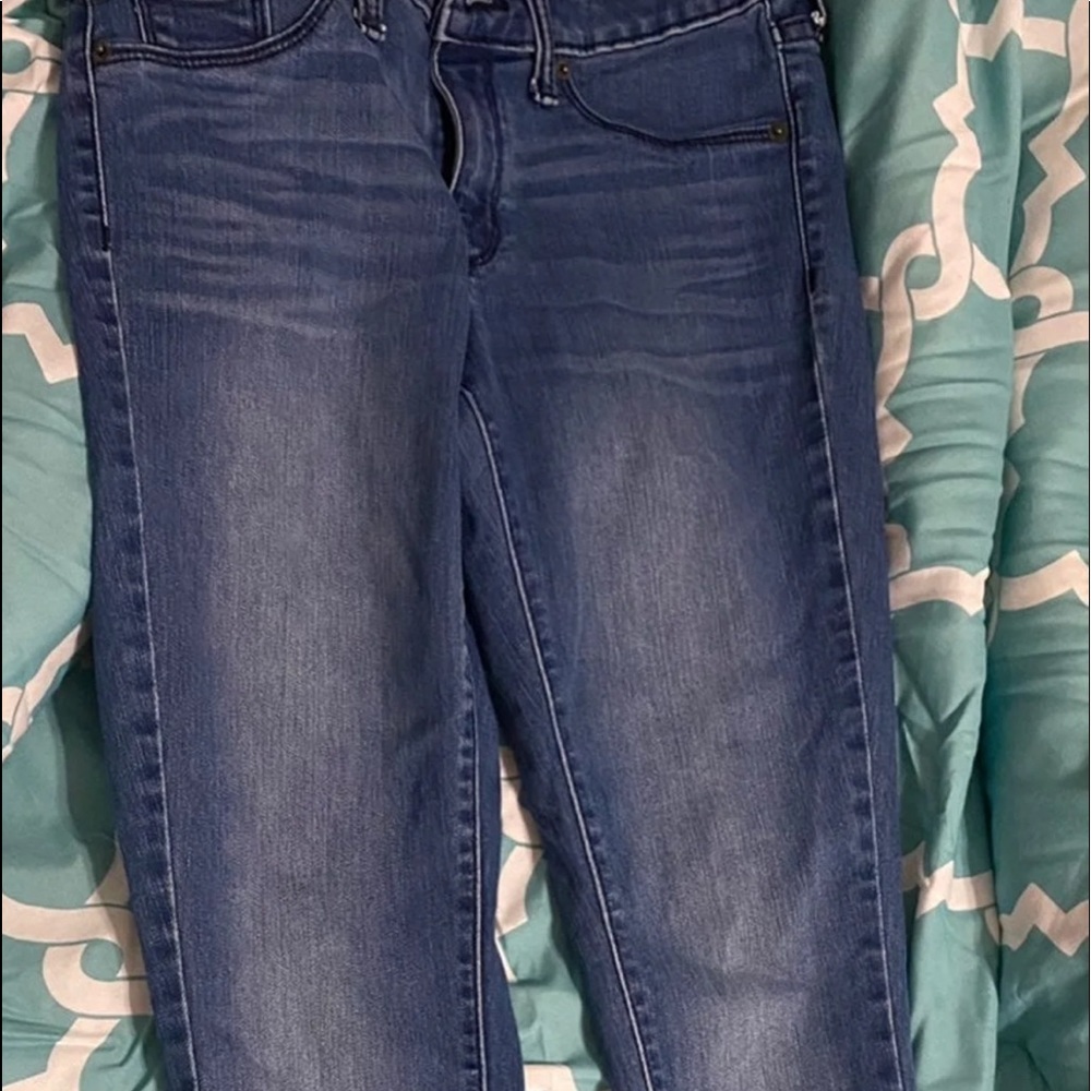 Universal thread jeans